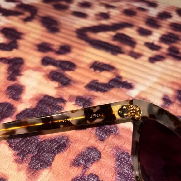 KREWE Jena Malt Polarized Sunglasses 😎 - Picture 8 of 10